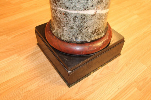 Coppia di colonne in marmo del XIX secolo