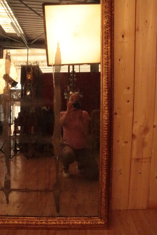 Grande specchio dorato del XIX secolo in stile Napoleone III alto 217 cm