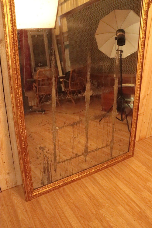 Grande specchio dorato del XIX secolo in stile Napoleone III alto 217 cm