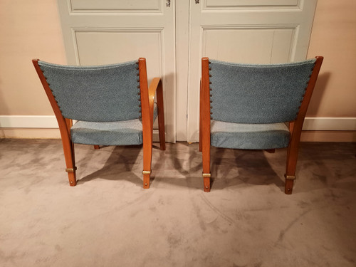 Vintage Bow Wood armchairs and chairs in ash, by Wilhem Von Bode Circa 1950.