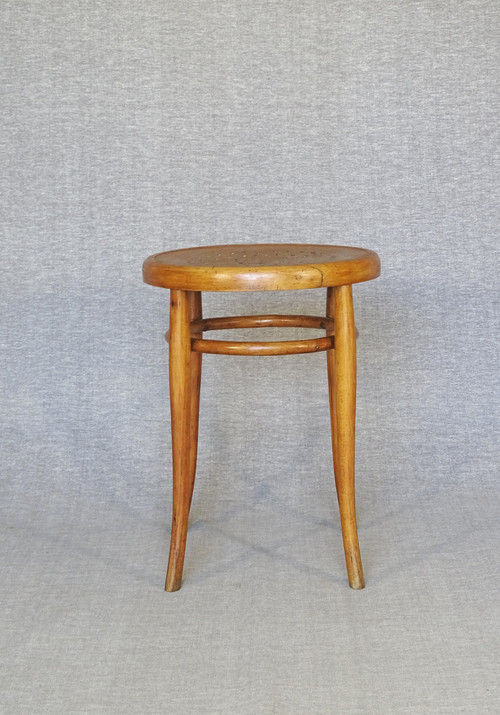 Bistro stool, wooden seat, star circa 1925 No Thonet