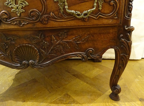 Kleine Kommode Provenzalische Sauteuse Nussbaum Geschnitzt Bronze Muscheln XVIII.