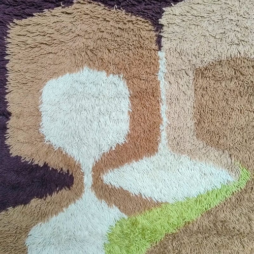 1970s Stunning Space Age Rug in Wool. Made in Italy