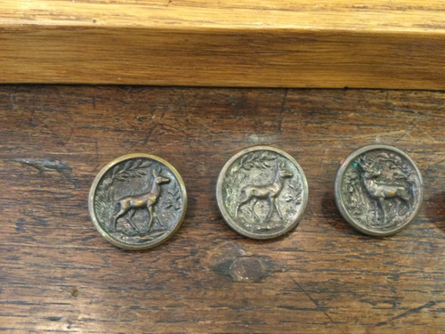 5 Knöpfe für die Jagd