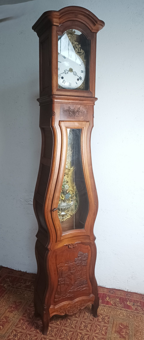 Provençal Comtoise clock in walnut