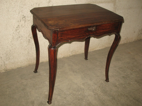 18th century Louis XV elm writing desk with 1 large drawer