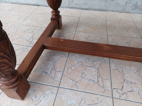 Table style Renaissance en chêne
