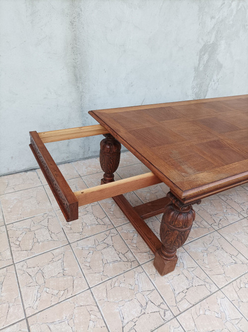 Table style Renaissance en chêne