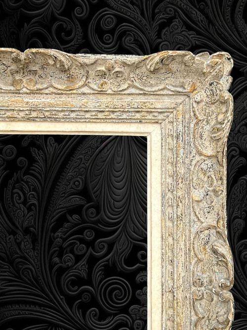 CADRE ANCIEN MONTPARNASSE EN BOIS SCULPTÉ PATINÉ POUR PEINTURE 47 cm x 38,5 cm