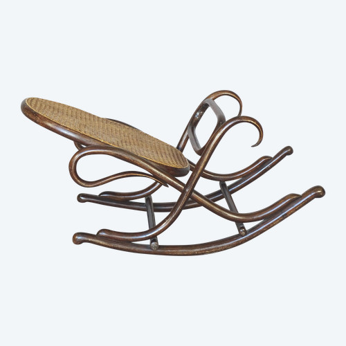 Repose-pieds à bascule THONET dit « flâneuse ». Ca. 1910  