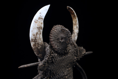 Abelam mouth ornament called Karawut