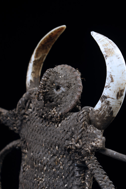 Abelam mouth ornament called Karawut