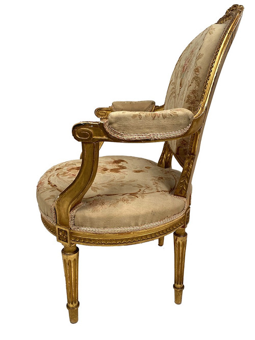 Poltrona in legno dorato in stile Luigi XVI, fine XIX o inizio XX secolo