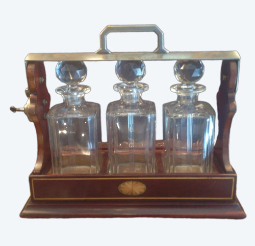 English Liqueur Cellar 1900