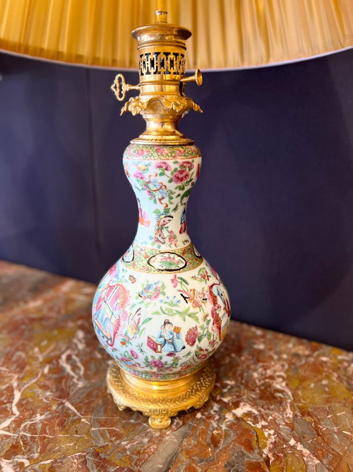 Coppia di lampade in porcellana di Canton