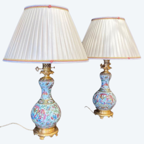 Coppia di lampade in porcellana di Canton