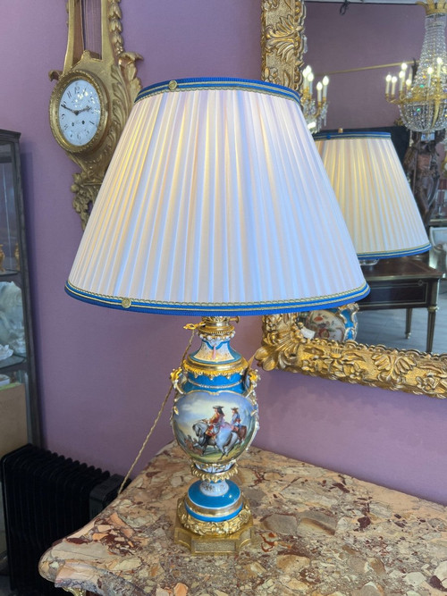 Coppia di lampade in porcellana di Parigi