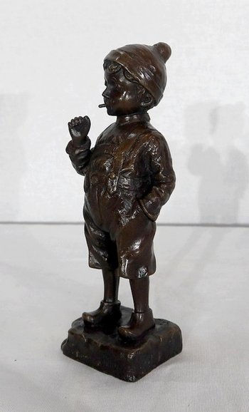 Bronzo "Il piccolo fumatore" di J. Schmidt-Felling - seconda metà del 19° secolo