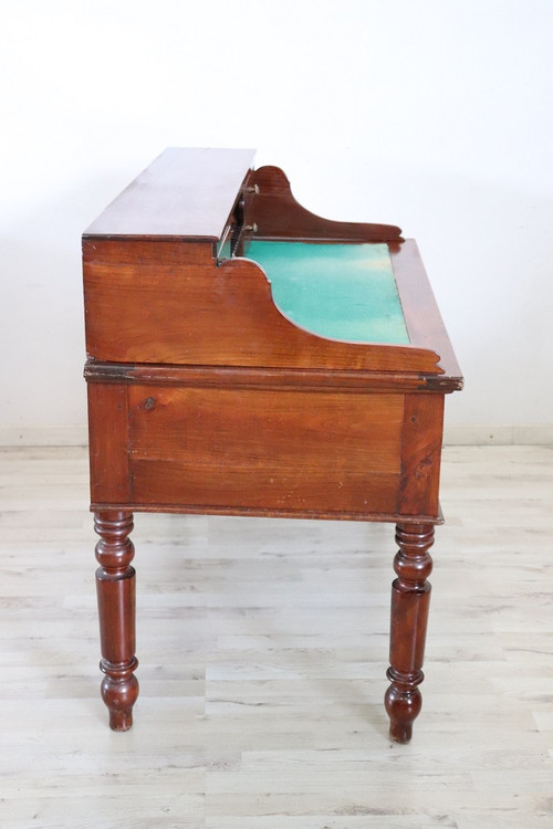 Elegante scrittoio italiano antico 