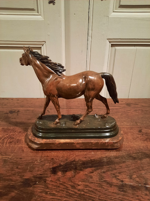 Sculpture en régule d’époque XIXème siècle représentant un cheval, signé J. Moigniez.