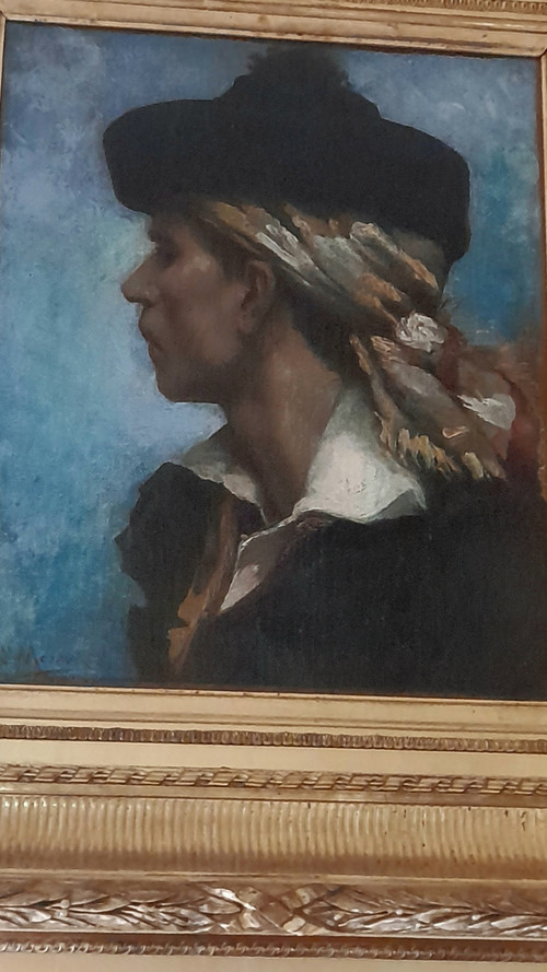 Ritratto di profilo di un uomo spagnolo con un copricapo tradizionale 