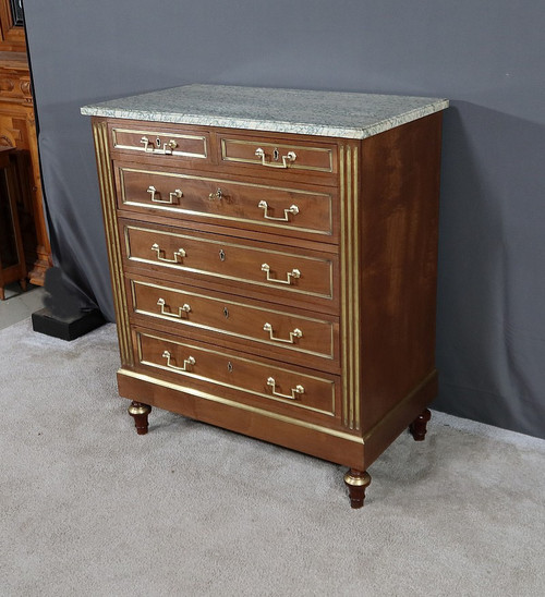 Petite commode en acajou de style Louis XVI 