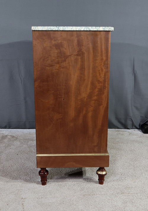 Petite commode en acajou de style Louis XVI 