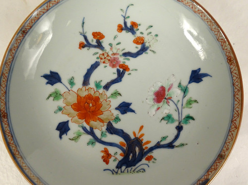 Coppia Piatti Cavi in Porcellana Cina Imari Fiori Peonie Qianlong XVIII Secolo