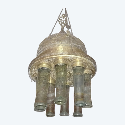 Lampe de mosquée XIXe siècle munie de 6 verres caligraphiés, laiton ajouré