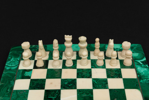 Small square chessboard in malachite and marble: