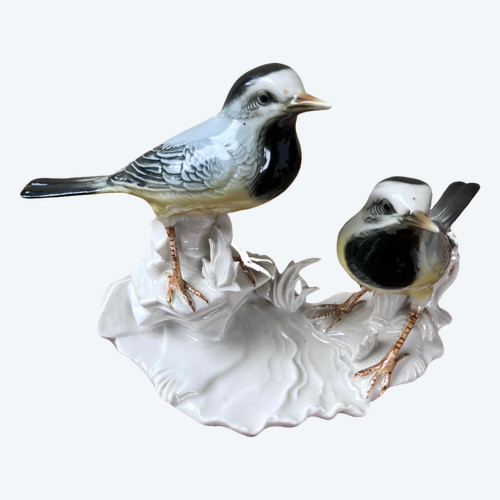 Set of two porcelain birds signed Karl Ens 