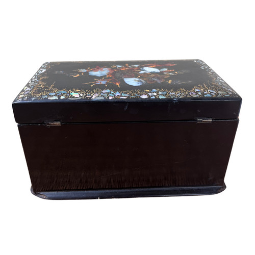 Small blackened wooden tea box with mother-of-pearl - Bird decoration - Napoleon III Period - 19th Century