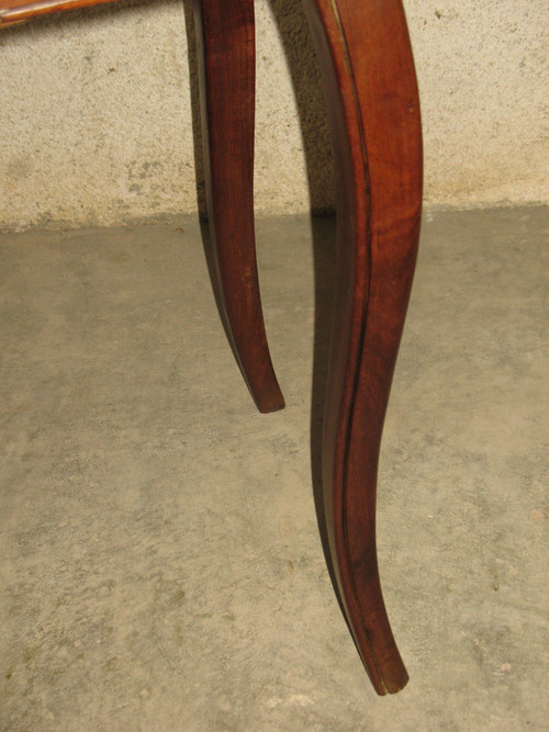 Table à écrire bureau époque 18ème Louis XV en noyer blond avec un tiroir 