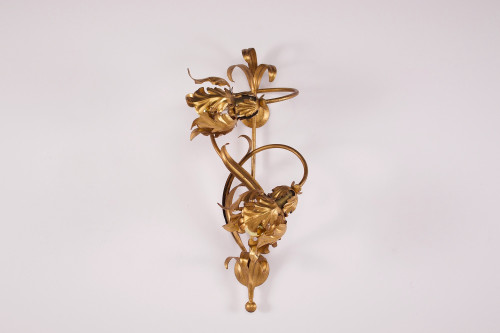 Florentine wall light.