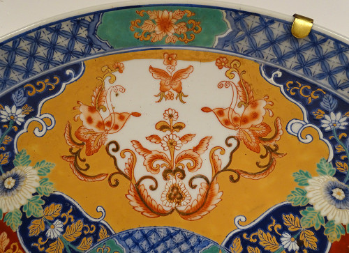 Große Platte Porzellan Imari Japan Pferde Blumen Schmetterlinge 46,5cm Anfang 20.
