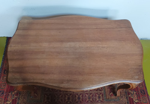 Louis XV middle table in walnut