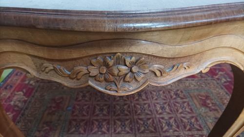 Louis XV middle table in walnut