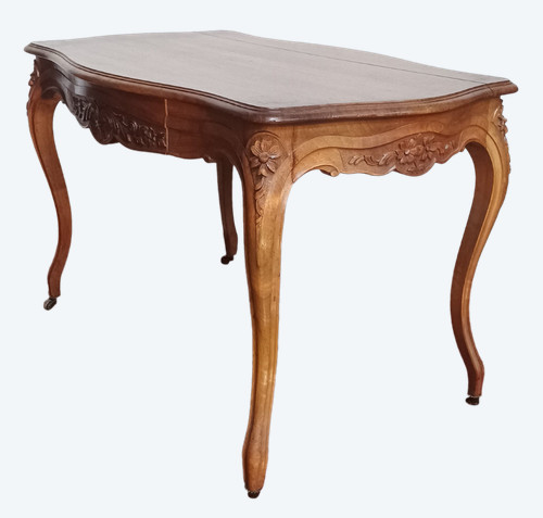 Louis XV middle table in walnut