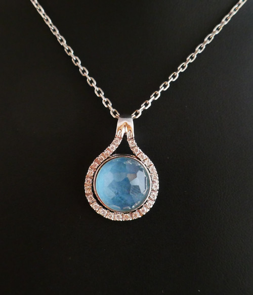 Pendentif serti d'une importante Aigue-Marine 