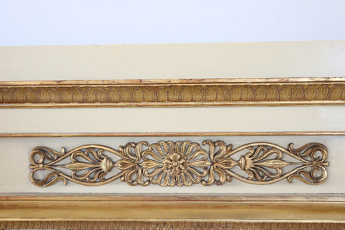 Miroir Doré Et Laqué de la période néoclassique