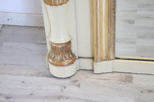 Miroir Doré Et Laqué de la période néoclassique