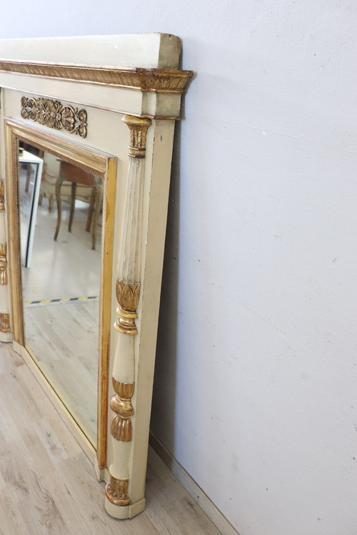 Miroir Doré Et Laqué de la période néoclassique