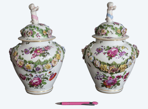 Pair of Samson porcelain covered pots