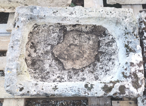 Grande abbeveratoio in pietra dura Design da giardino del XIX secolo