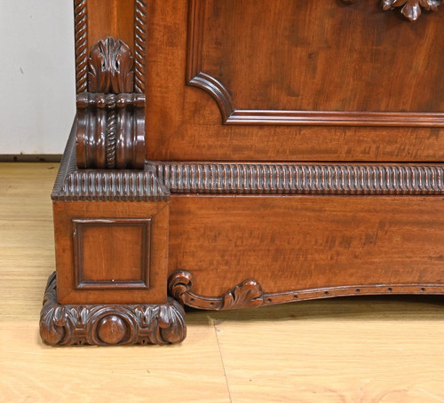 Buffet commode écritoire de conception parisienne
