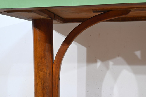 Les tables de bistro des années 1950