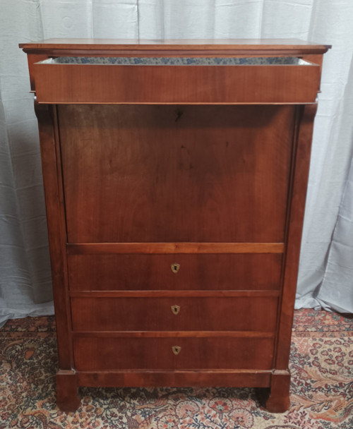 Secrétaire époque Restauration en noyer