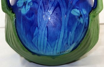 Vase à décor floral signé E. Lachenal – Fin XIXe 