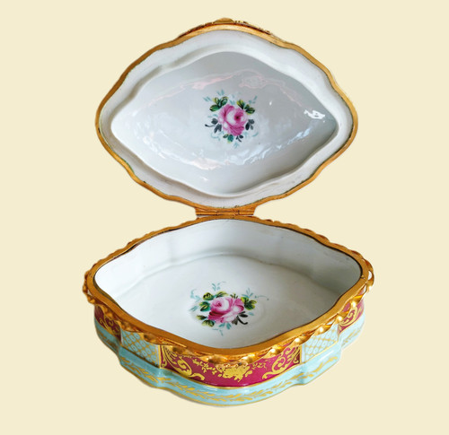 Le Tallec Grande Boîte En Porcelaine Peinte à La Main