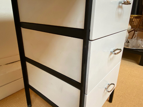 Grand bureau blanc et noir conçu par Georges Nelson et édité par Herman Miller